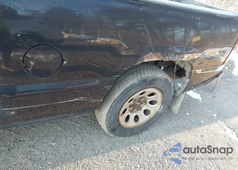 2006 Chevrolet Silverado 1500 Work Truck from USA, damaged, VIN 1GCEC19X96Z274367